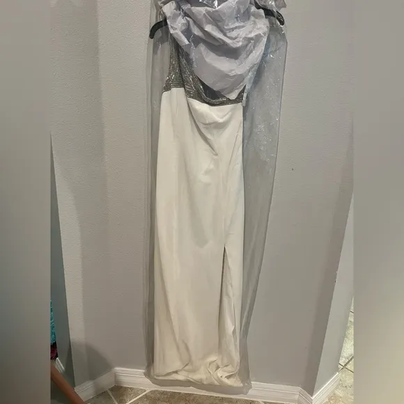 $395 Jay Godfrey Women's White Sleeveless Beaded One Shoulder Gown Dress Size 8
