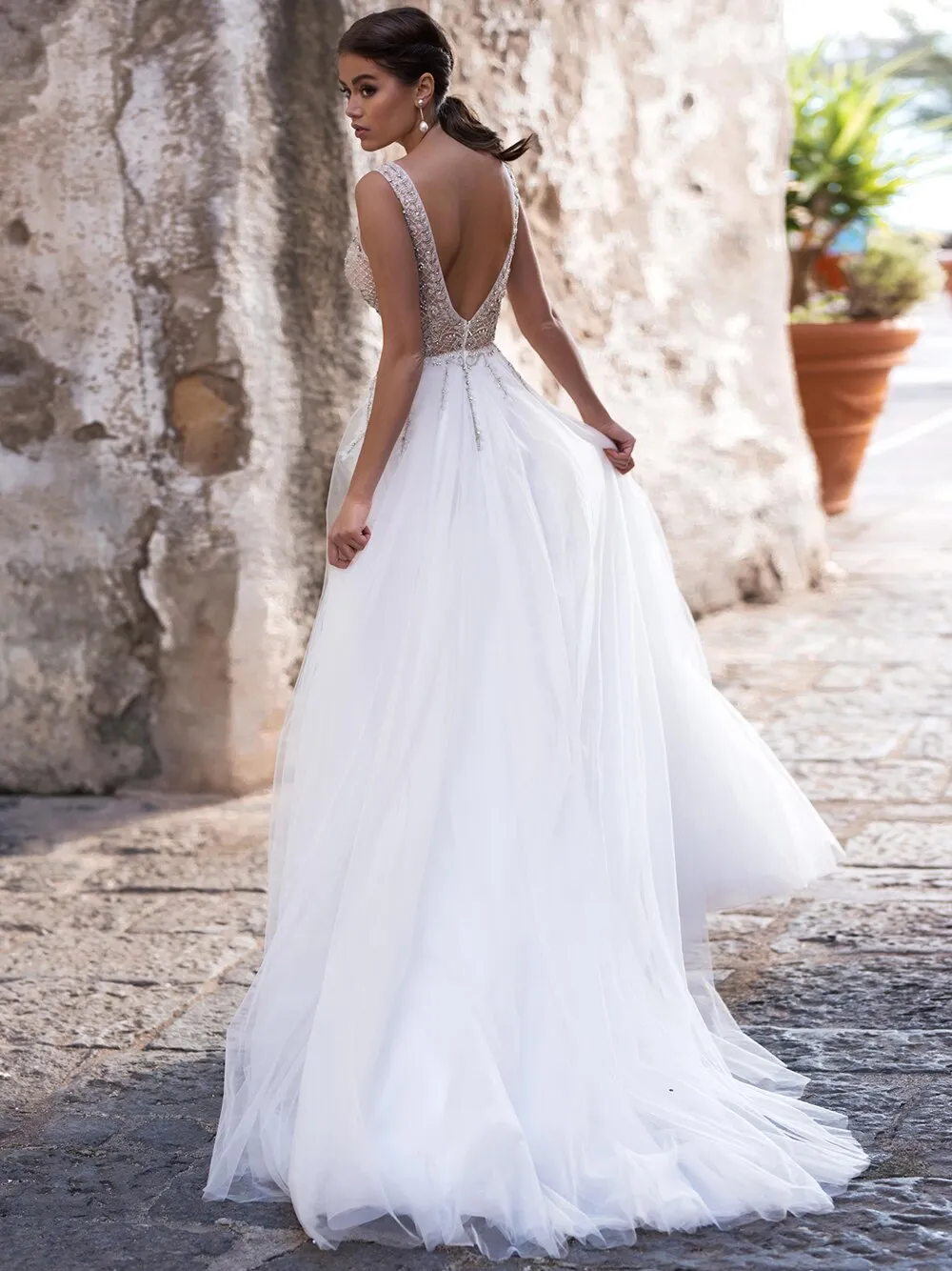 A-Line Wedding Dresses V Neck Off Shoulder Backless