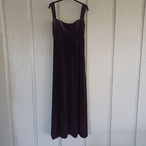 After Six Sweetheart Neck Velvet Dress Evening Gown Sleeveless Color Black SZ 8