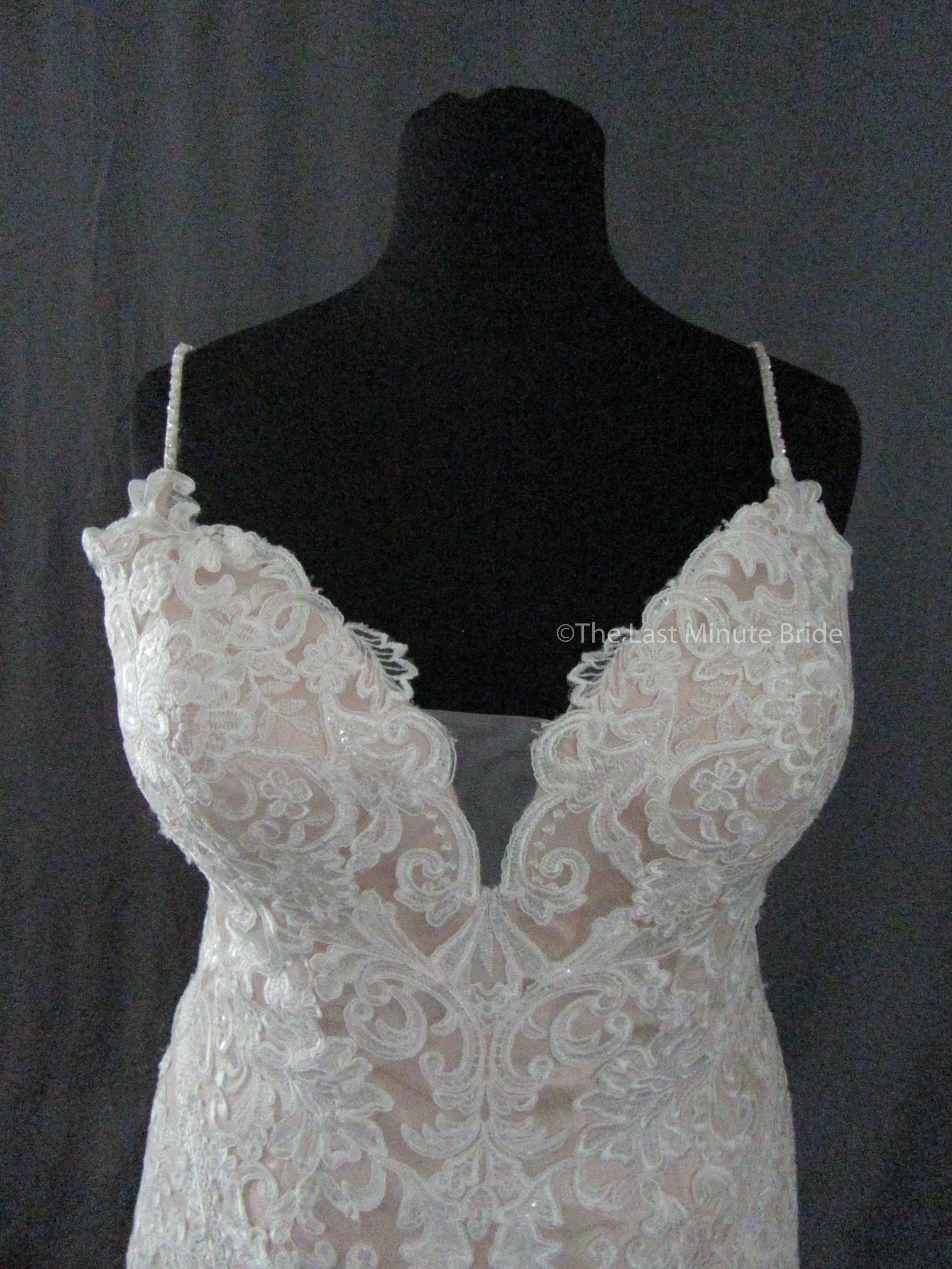 Allure Bridals 3219