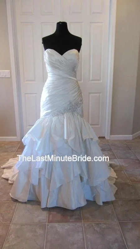 Allure Bridals 8922