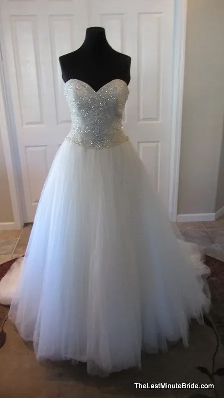 Allure Bridals 9126