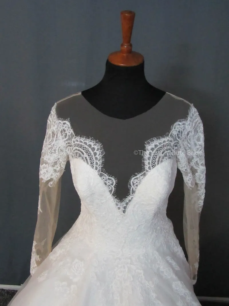 Allure Bridals 9366 Iv size 12