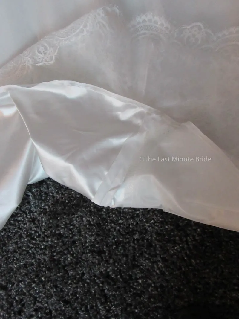 Allure Bridals 9366 Iv size 12
