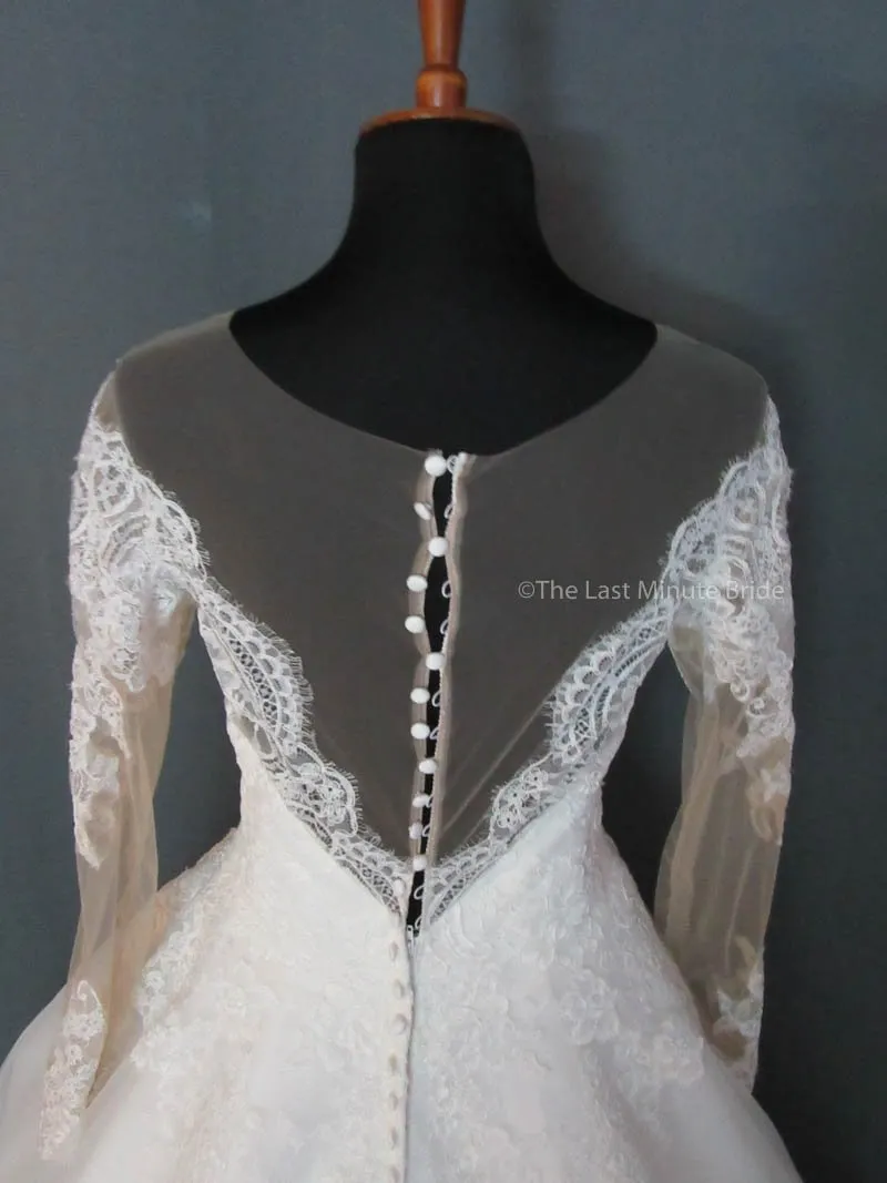 Allure Bridals 9366 Iv size 12