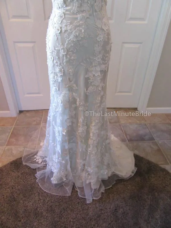 Allure Bridals M495