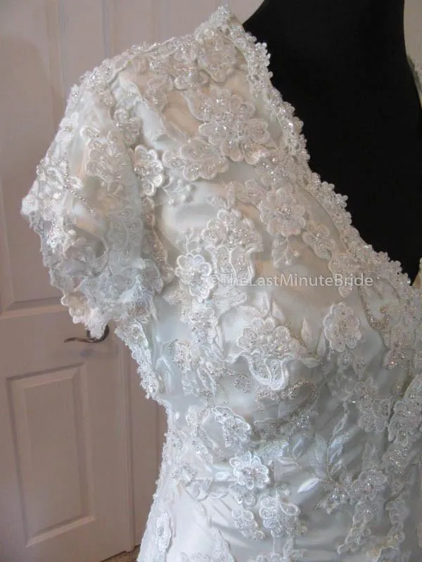 Allure Bridals M495