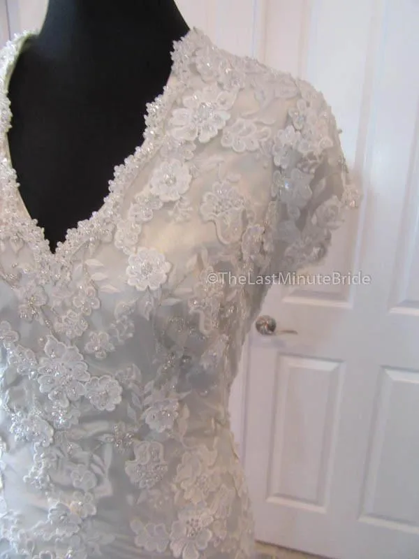 Allure Bridals M495