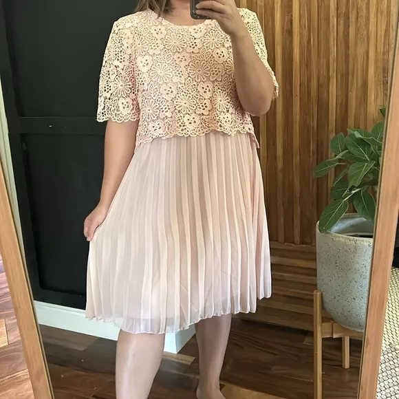 Anthropologie x Moulinette Souers Adanne Lace Shift Dress. M