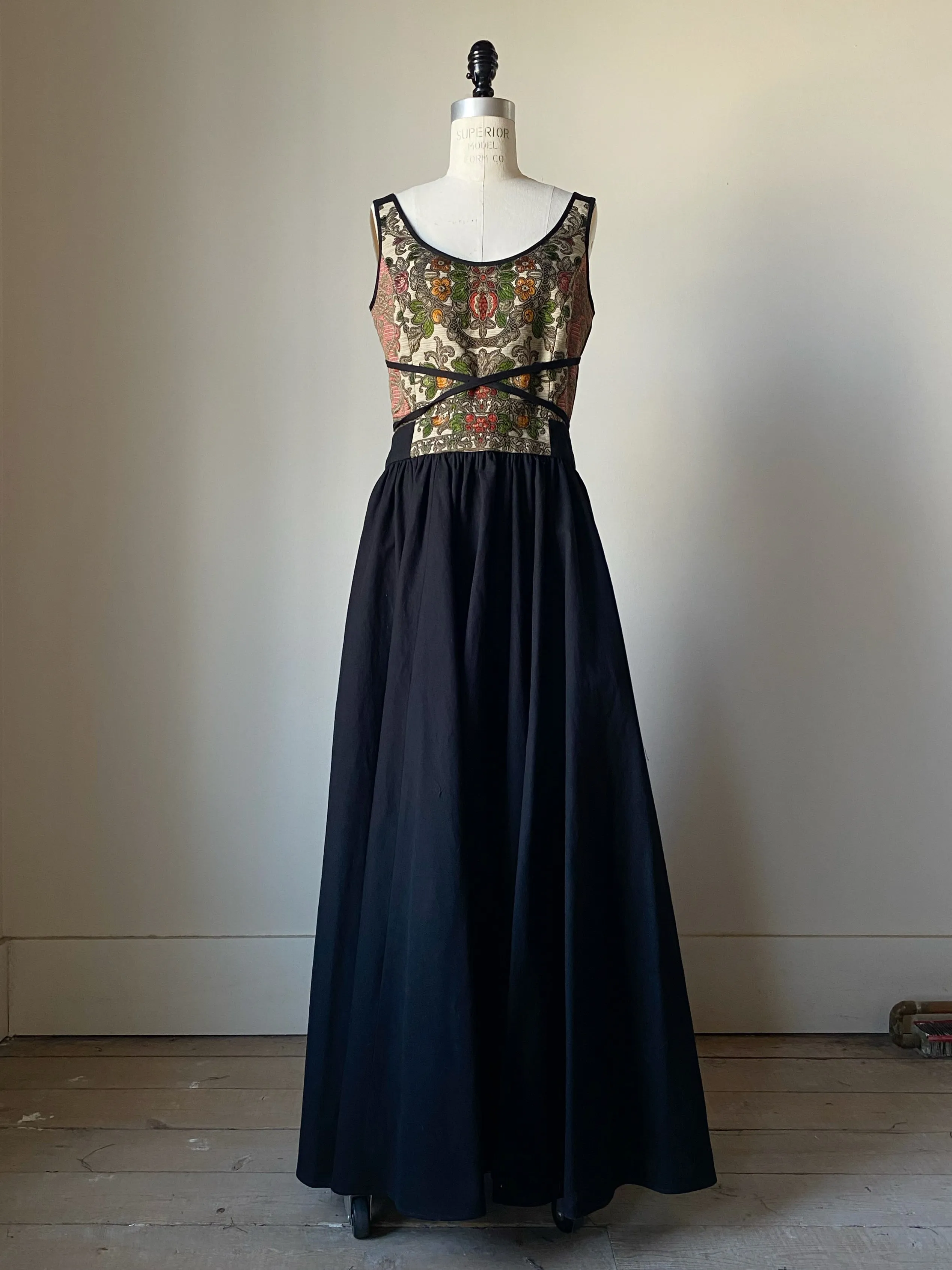 arena 15 gown #10
