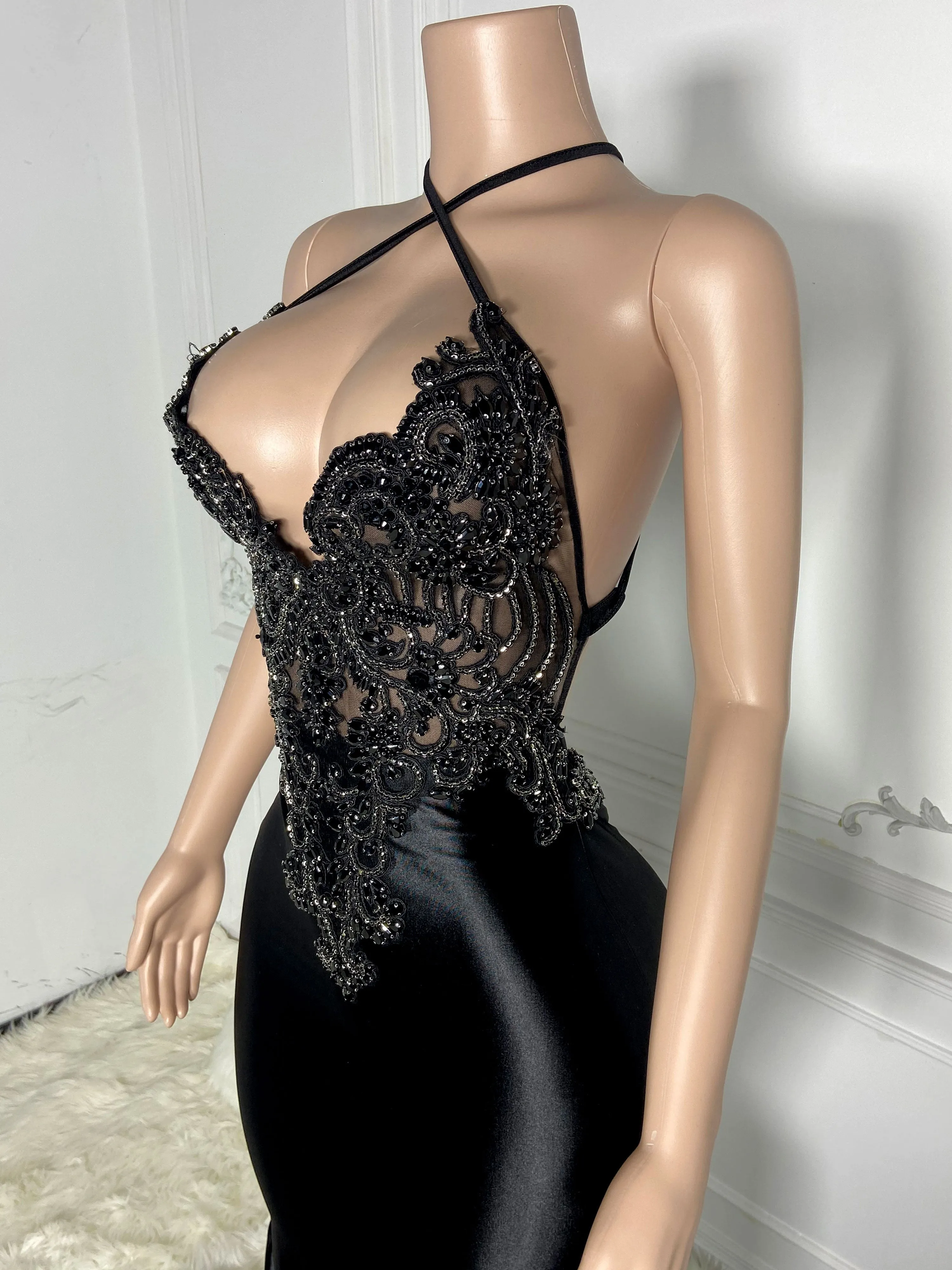 Black Backless Elegance Gowns