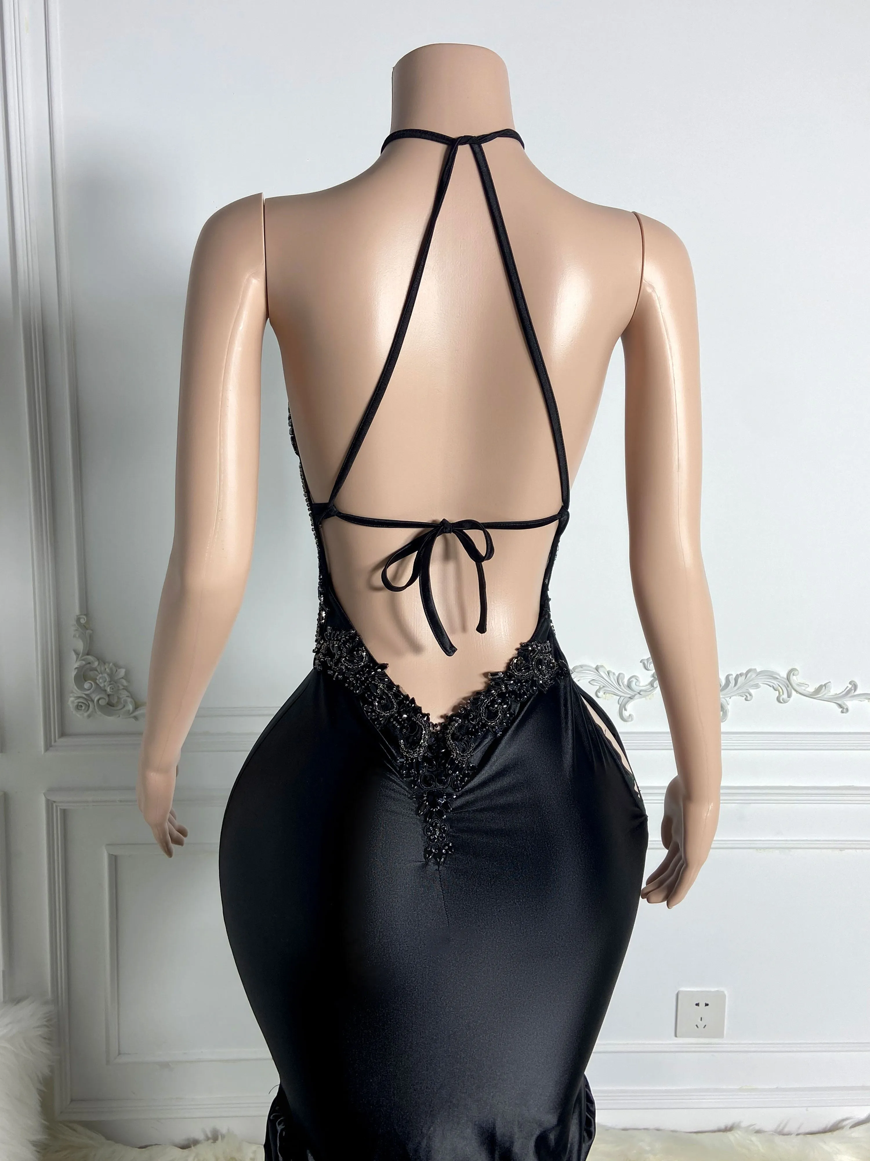 Black Backless Elegance Gowns