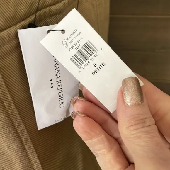 BNWT banana Republic, sweetheart, neckline tan denim dress