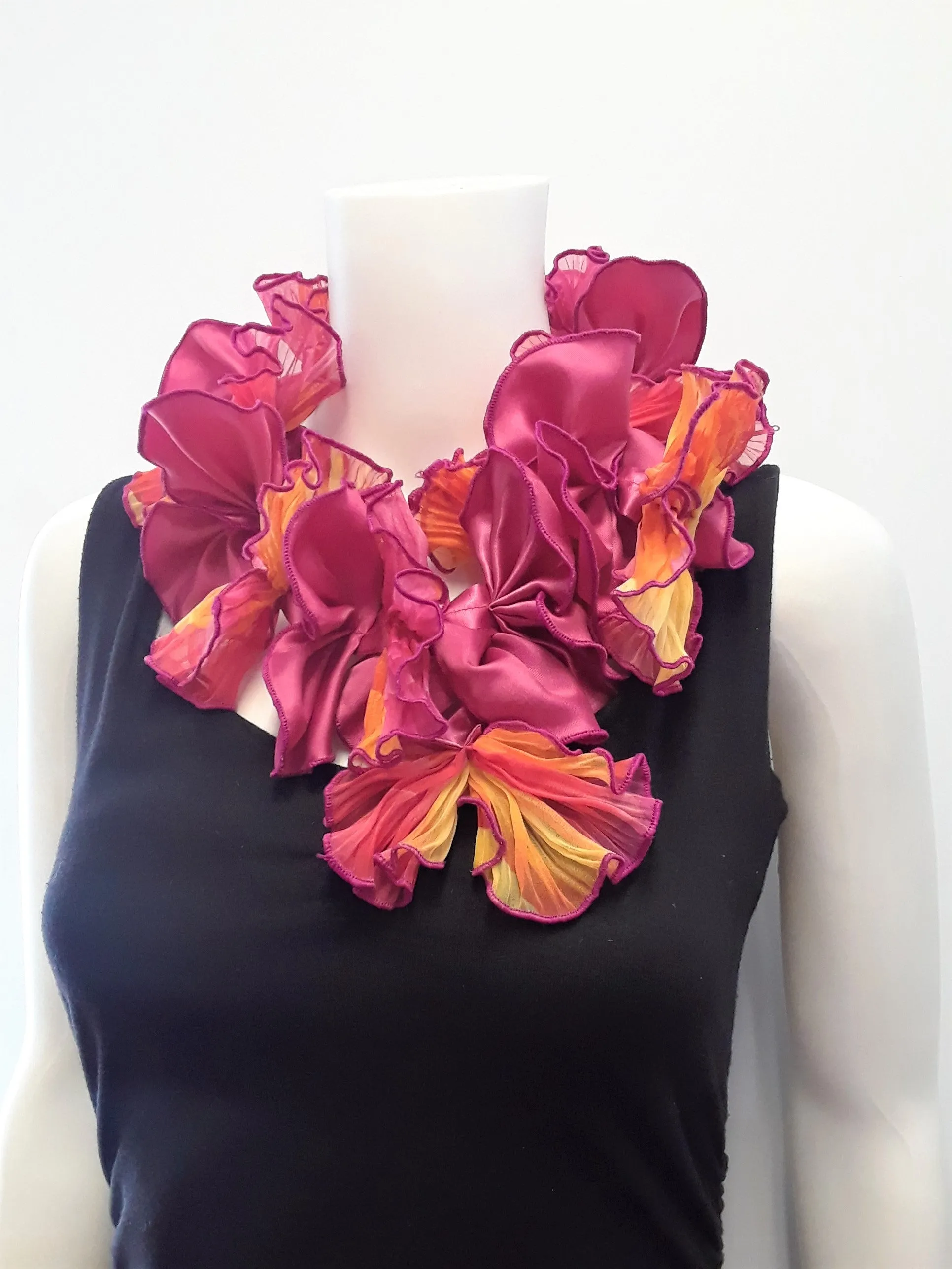 Boa Necklace