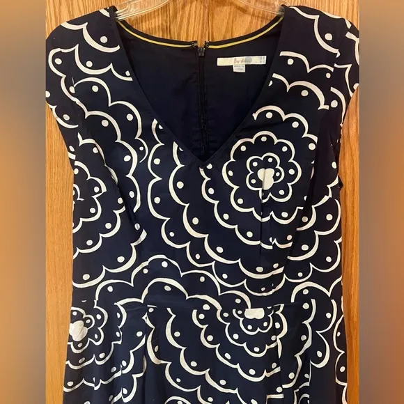 Boden Navy Blue &amp; White‎ Floral Print Fit &amp; Flare Pleated Cotton Dress Size 10