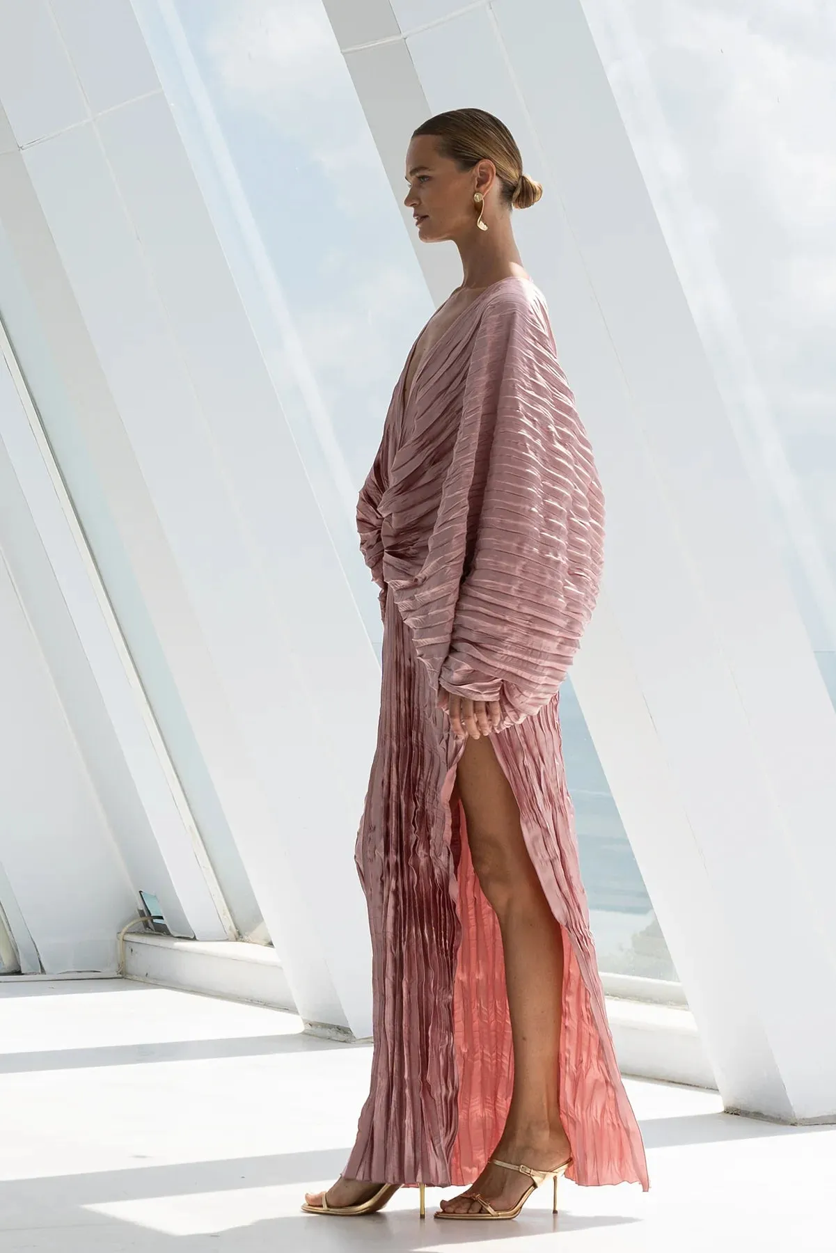 De Luxe Gown