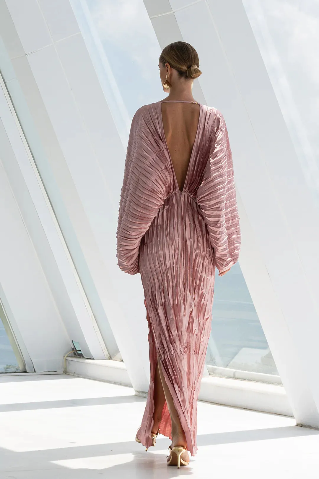 De Luxe Gown