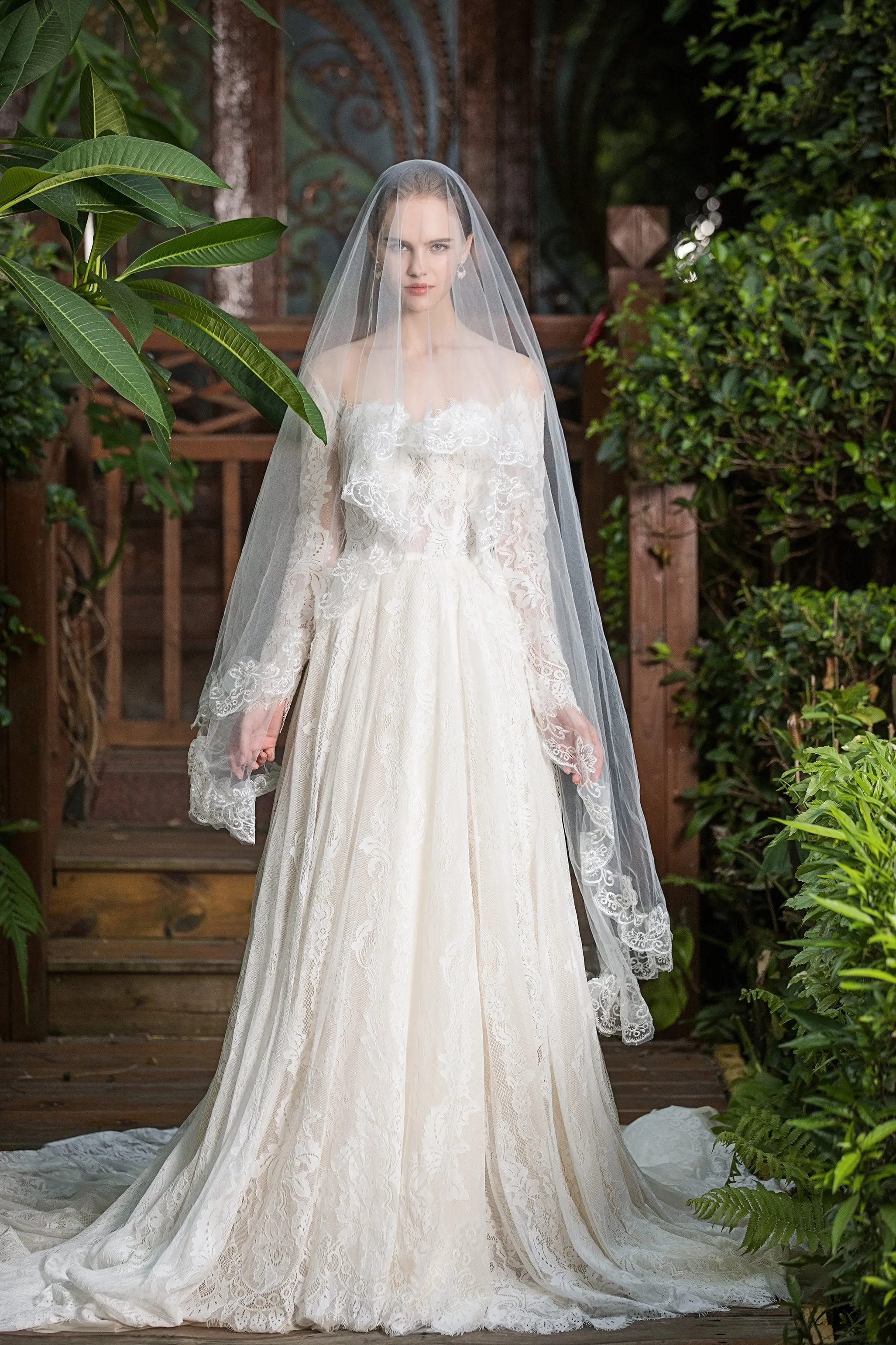 Eurica - Selena Huan Fench Chantilly lace long-sleeves off-the-shoulder ballgown dress