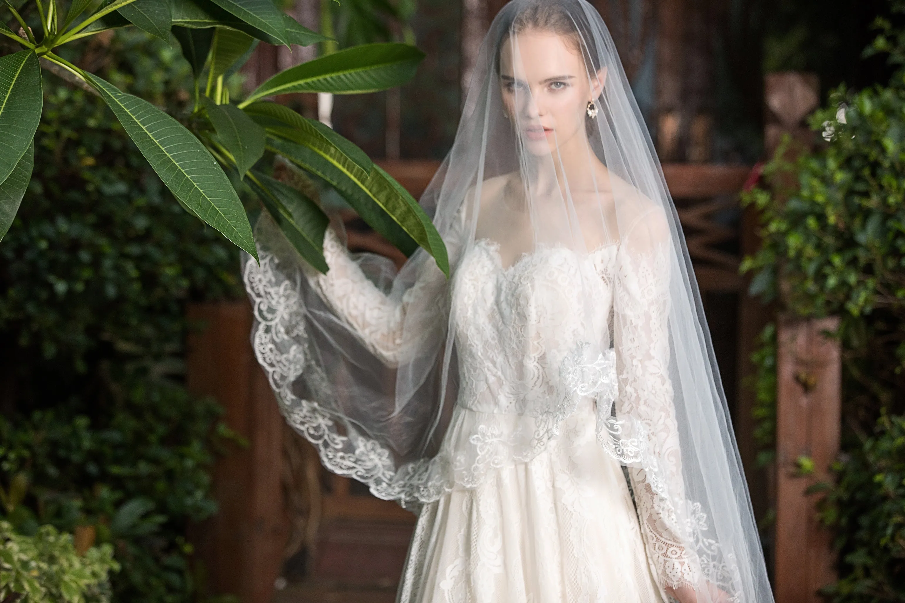 Eurica - Selena Huan Fench Chantilly lace long-sleeves off-the-shoulder ballgown dress
