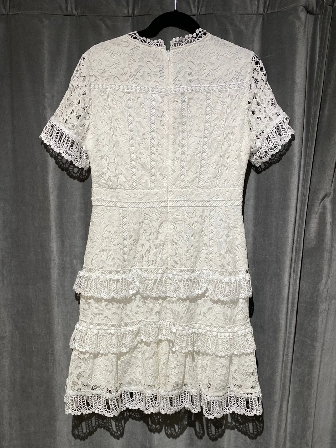 French Connection White Short Sleeve V Neck Ruffle Bottom Dress