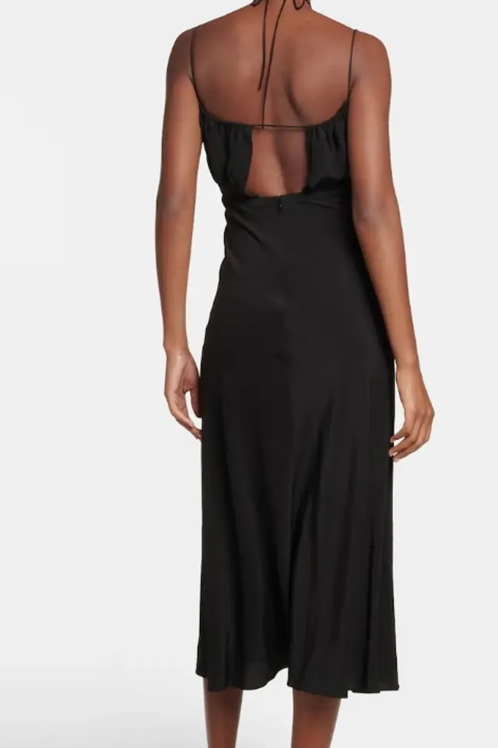 Gwangmyeong Black Dress