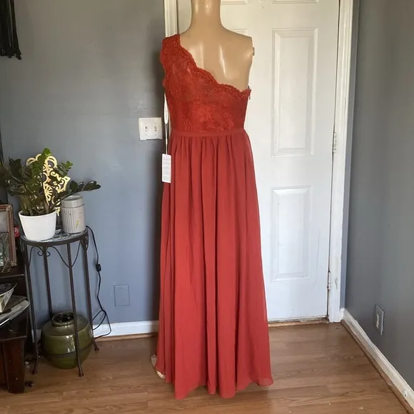 J j’s house NWT gown  flb