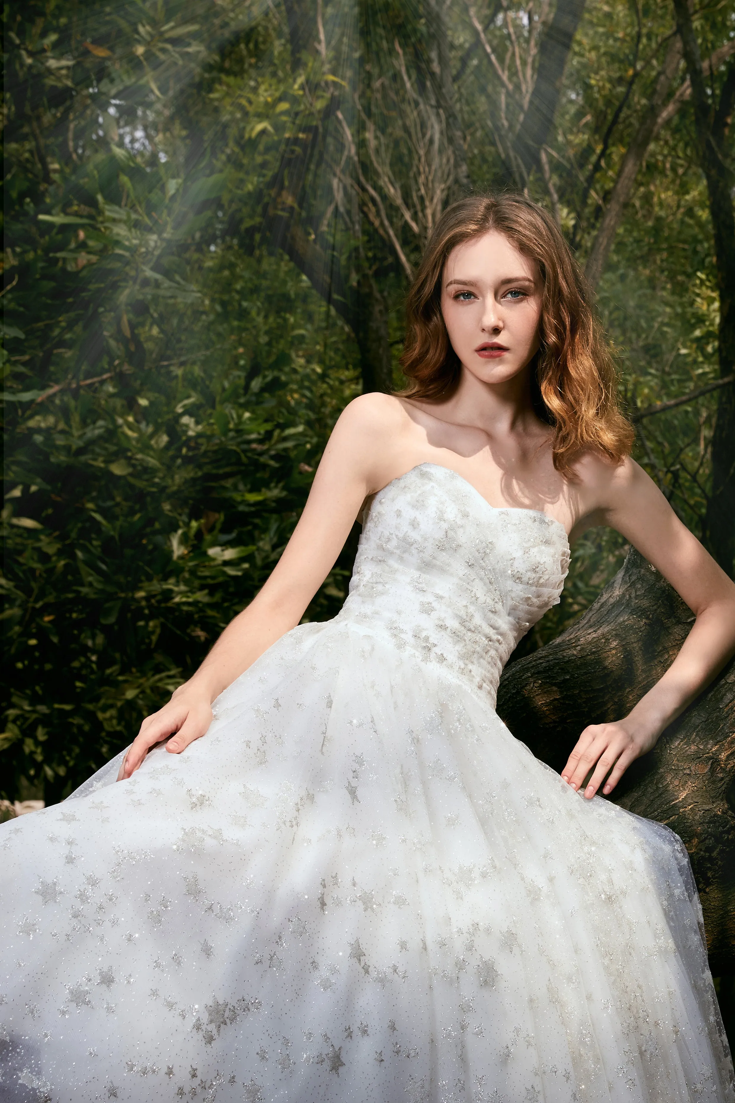 La Galaxia - Selena Huan clean-cut strapless natural flow star glittering lace ball gown