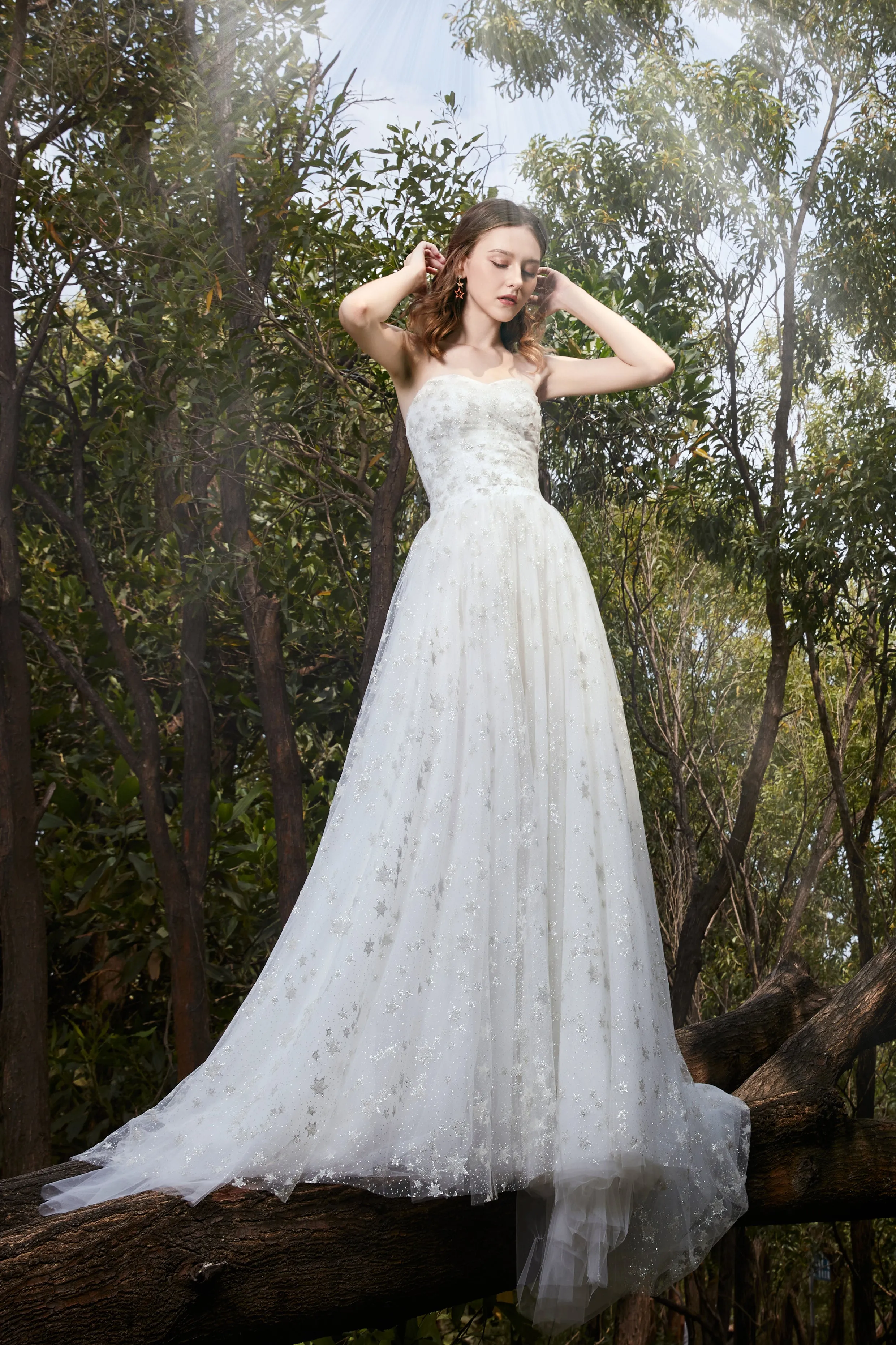 La Galaxia - Selena Huan clean-cut strapless natural flow star glittering lace ball gown