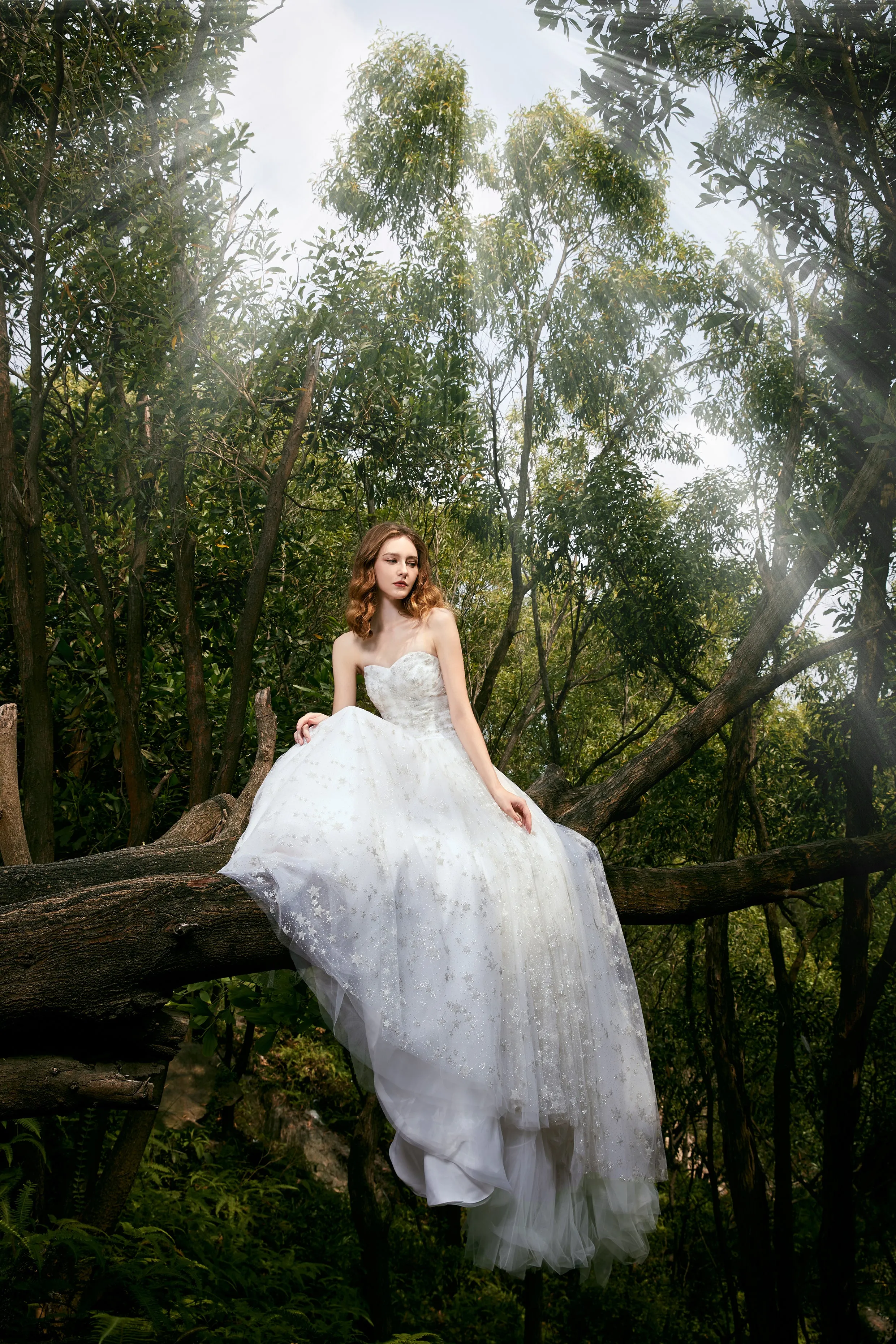 La Galaxia - Selena Huan clean-cut strapless natural flow star glittering lace ball gown