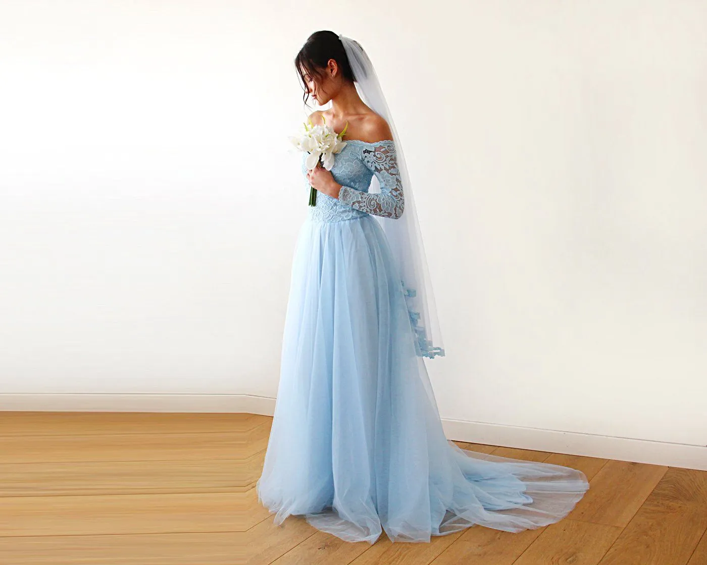 Light blue Off-The-Shoulder Dress Train   #1162