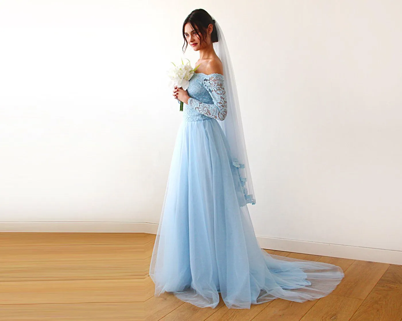 Light blue Off-The-Shoulder Dress Train   #1162
