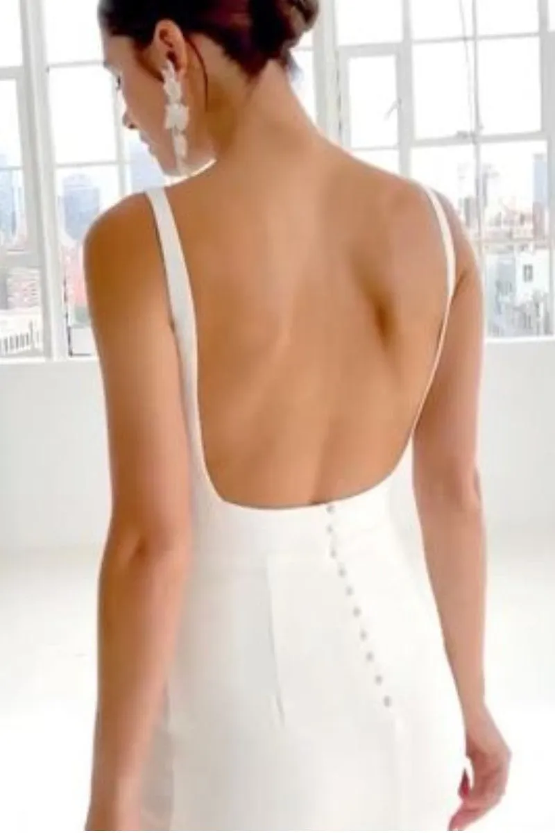 Modern Minimalist Bridal Gown with Boat Neck