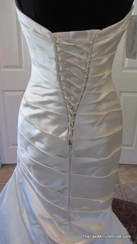 Paloma Blanca 4111