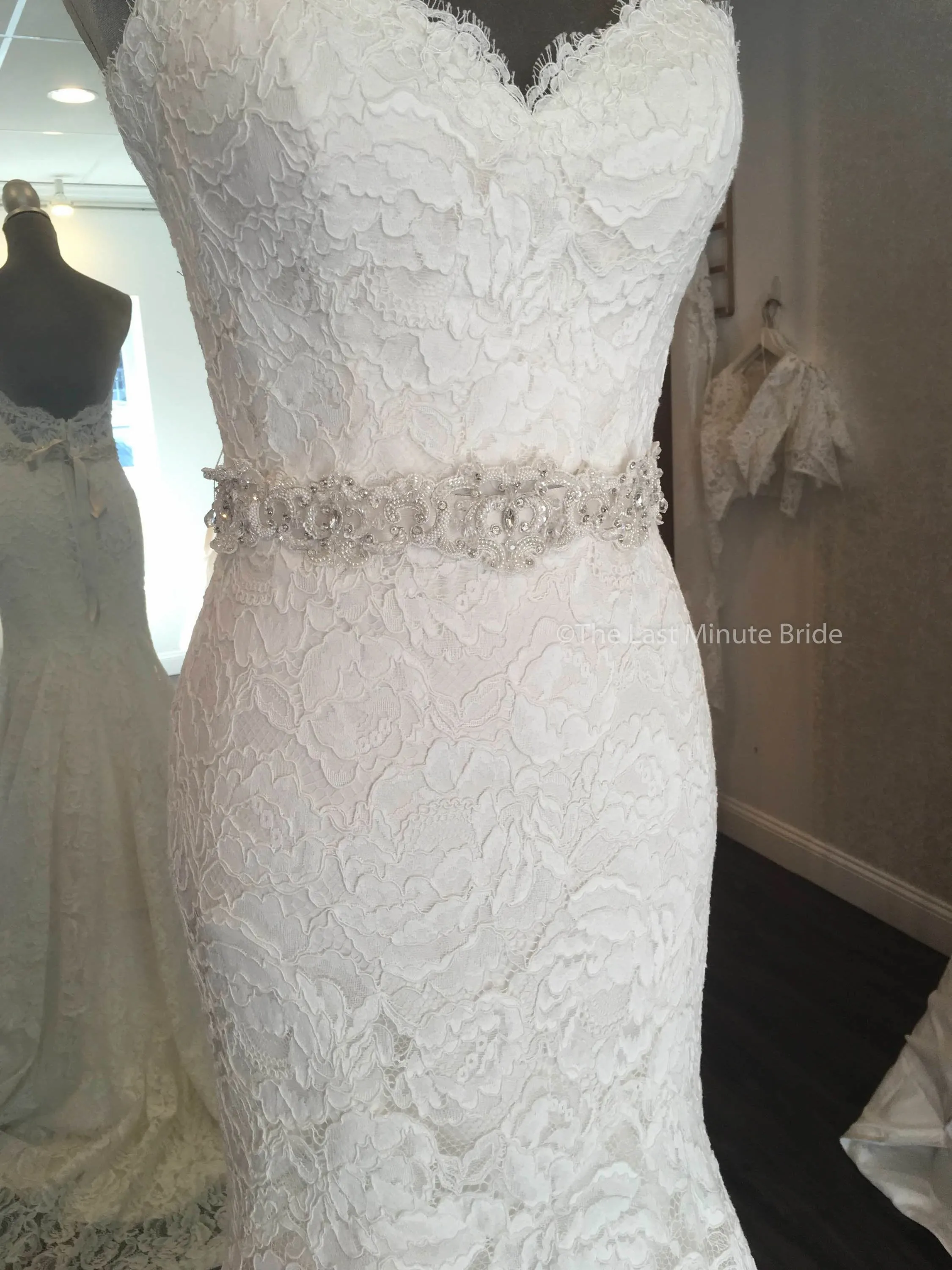 Paloma Blanca 4797