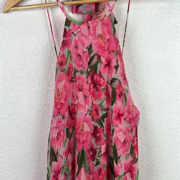 Perfect ZARA Pleated Floral Print Dress XS
