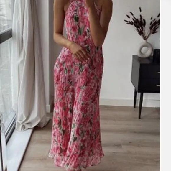 Perfect ZARA Pleated Floral Print Dress XS
