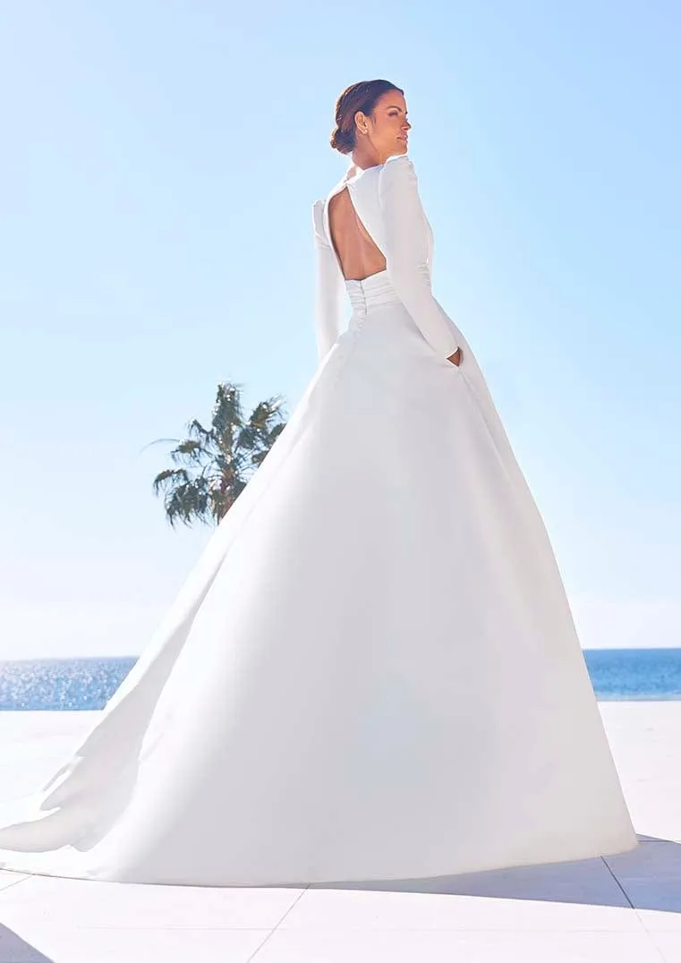 Pronovias: Cadence