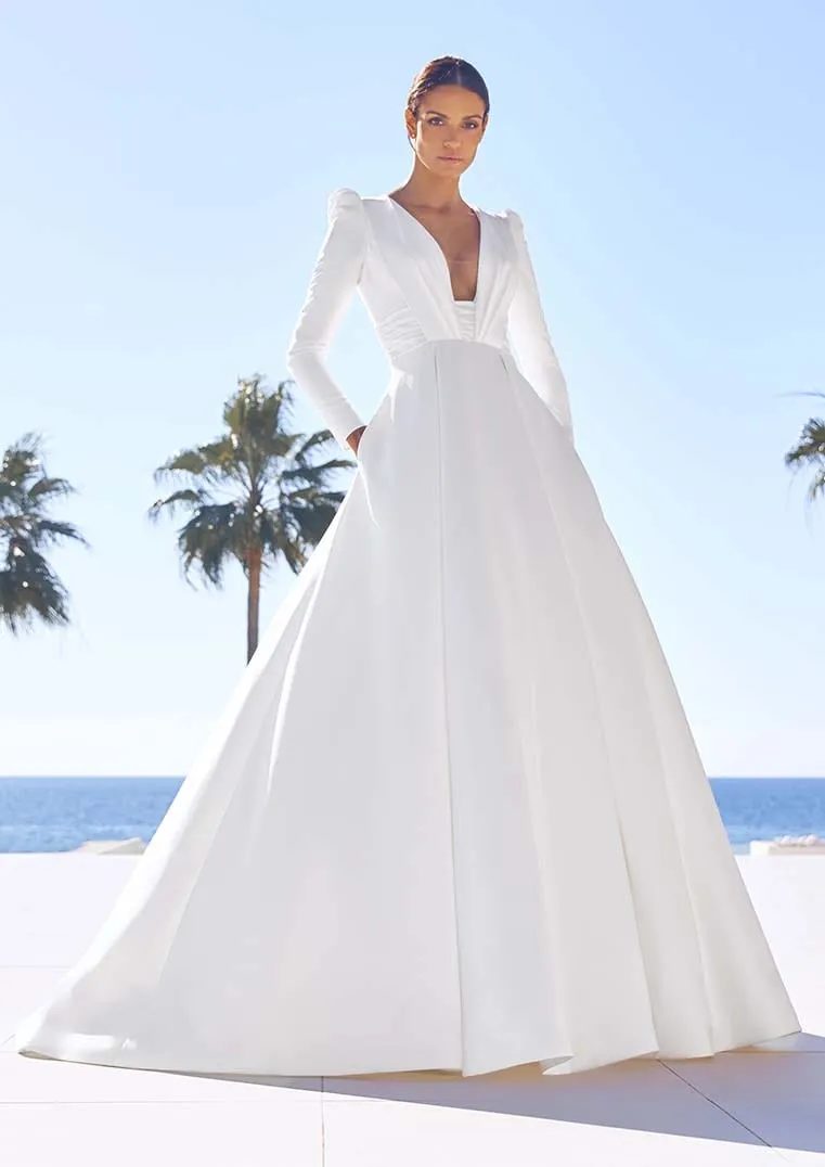 Pronovias: Cadence