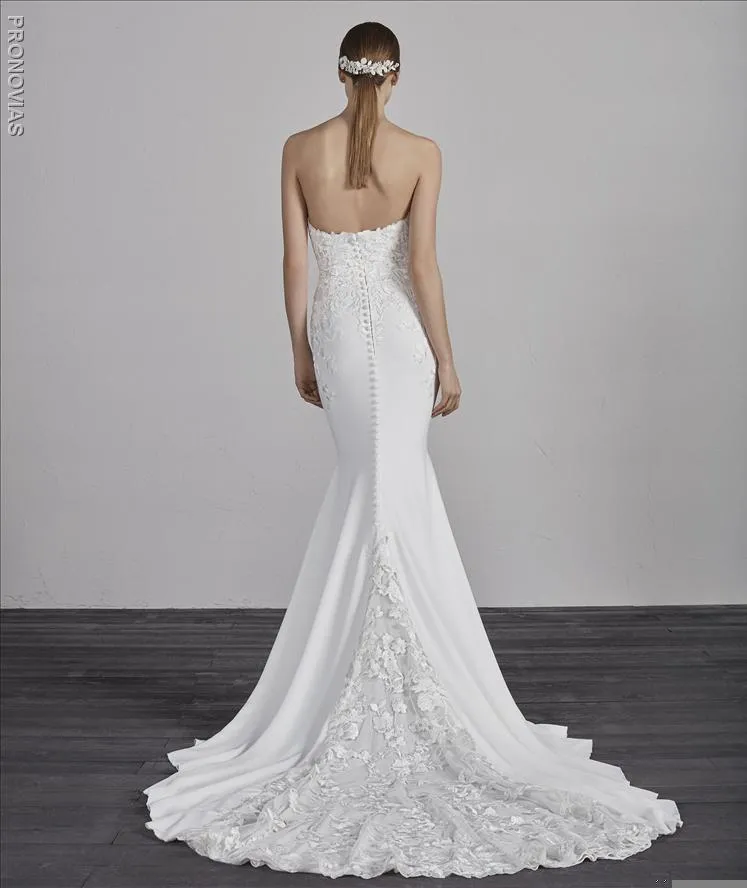 Pronovias: Epico