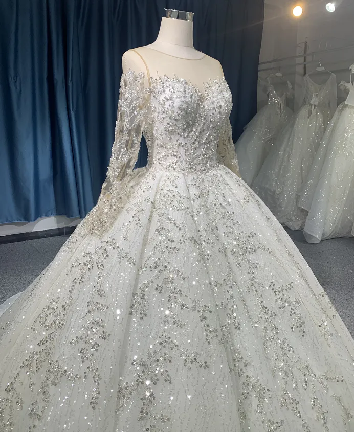 #R2030 LONG SLEEVE SWEETHEART HEAVYNEADING BALLGOWN