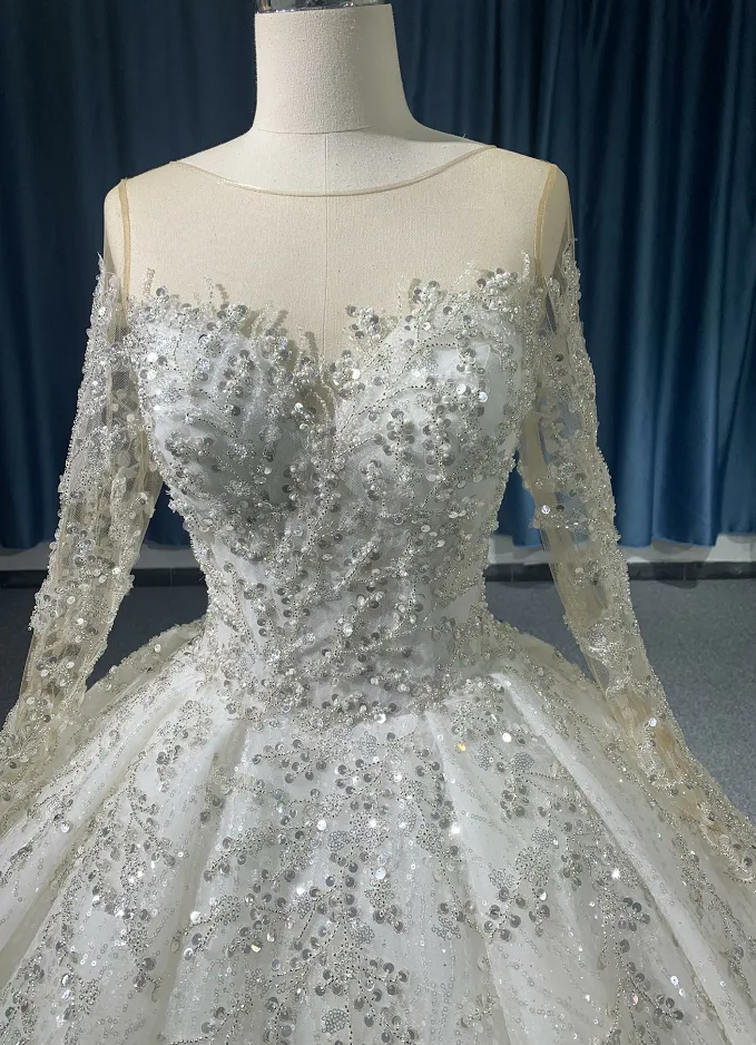 #R2030 LONG SLEEVE SWEETHEART HEAVYNEADING BALLGOWN