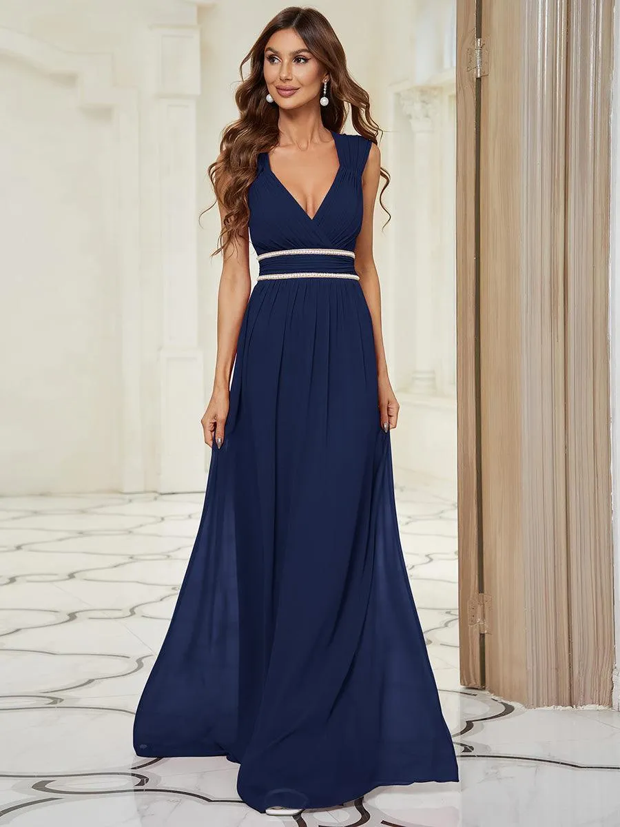Robe longue de demoiselle d'honneur froncée à col en V