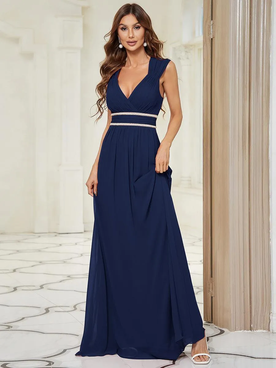 Robe longue de demoiselle d'honneur froncée à col en V