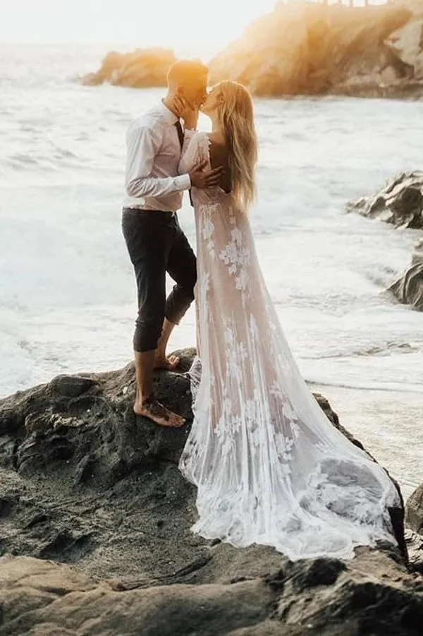 Roycebridal Wonderful Backless A-line Long Sleeves Wedding Dress Boho Bridal Gowns,MW448