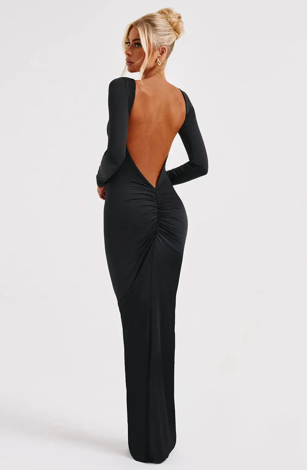 Samantha® | Backless maxi dress with boat neckline