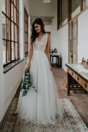 Simple A-ine V-neck Open Back Tulle & Lace Wedding Dresses,Beach Wedding Dresses,MW400