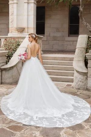 Sophia Tolli: Y22183Train