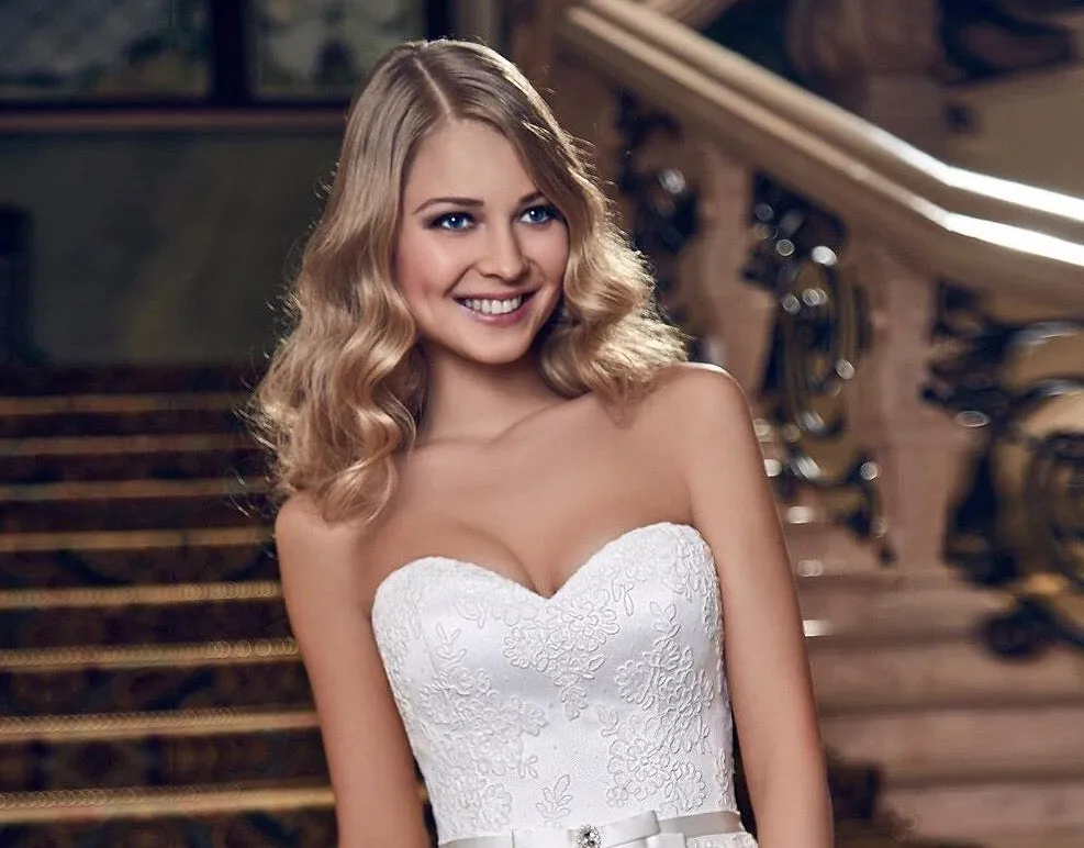 Sweetheart Neck Lace Up Back Princess Bridal Dress