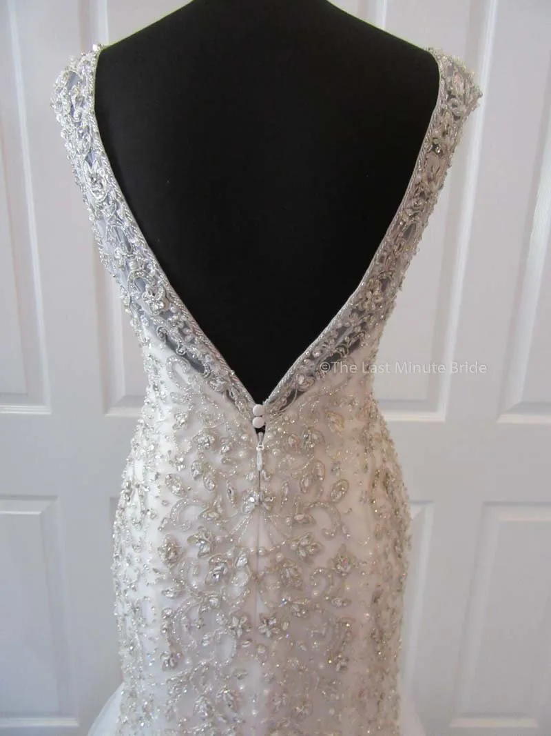 The Last Minute Bride style Selena