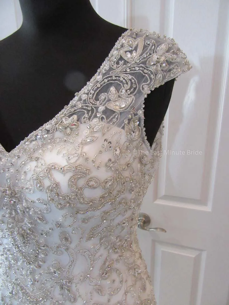 The Last Minute Bride style Selena